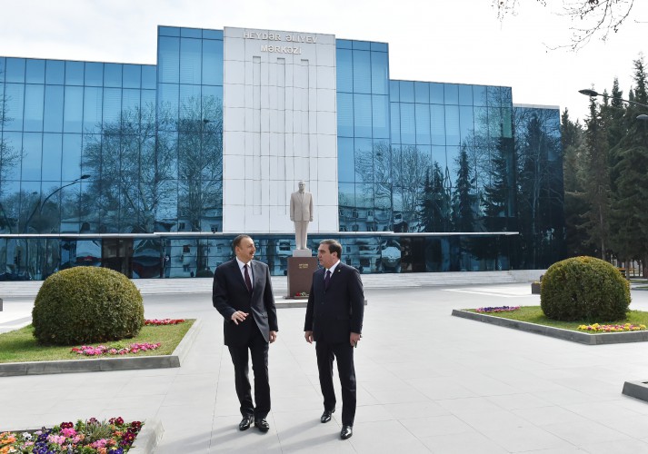 Prezident İlham Əliyev Mingəçevir şəhərinə səfərə gəlib (FOTO)
