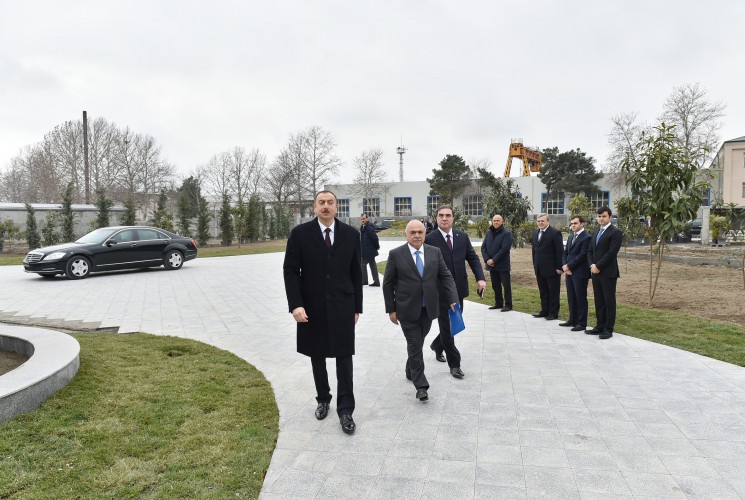 İlham Əliyev Mingəçevirdə "Ağsaray" otelində tikinti işlərinin gedişi ilə tanış olub (FOTO)