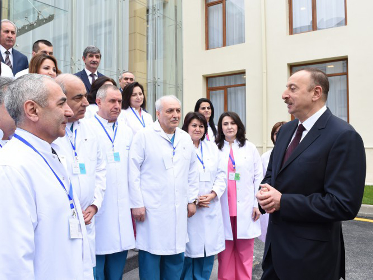 Prezident İlham Əliyev: Bütün qonşu dövlətlərdə milli valyutaların kəskin şəkildə ucuzlaşması bizə də mənfi təsir göstərməyə başlamışdır (FOTO, VİDEO)