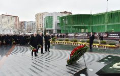 Prezident İlham Əliyev Xocalı faciəsi qurbanlarının xatirəsinin anım mərasimində iştirak edib (FOTO)