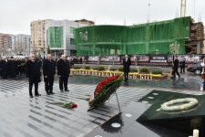 Prezident İlham Əliyev Xocalı faciəsi qurbanlarının xatirəsinin anım mərasimində iştirak edib (FOTO)
