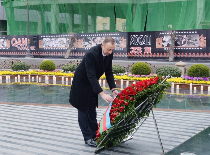 Prezident İlham Əliyev Xocalı faciəsi qurbanlarının xatirəsinin anım mərasimində iştirak edib (FOTO)