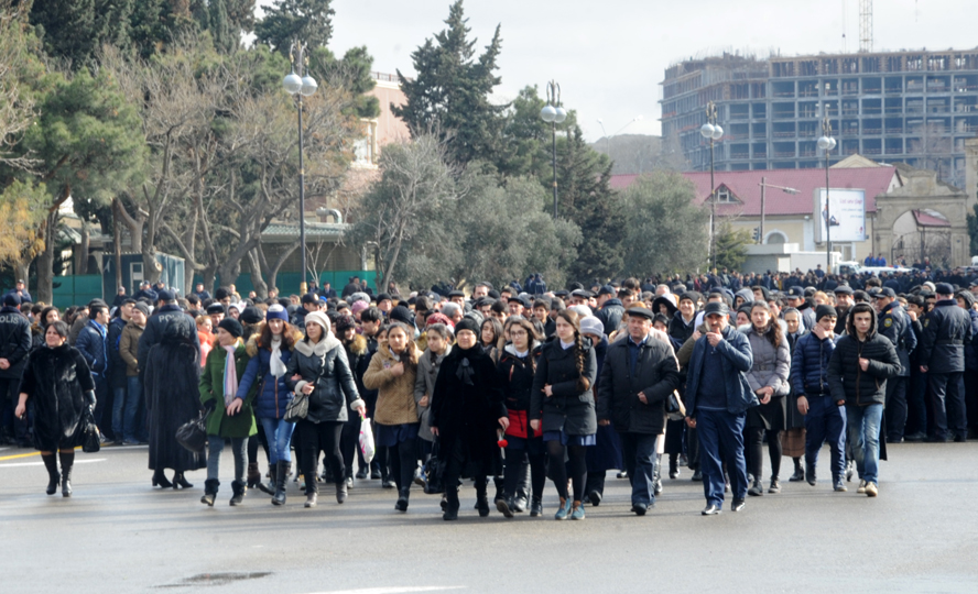 Xocalı üçün ağlayanlar (FOTO)