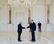İlham Əliyev Polşanın yeni səfirini qəbul etdi (FOTO)