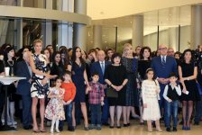 Leyla Əliyevanın və Stiven Vebsterin əsərləri Heydər Əliyev Mərkəzində təşkil edilən sərgidə nümayiş olunur  (FOTO)