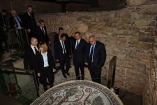 İlham Əliyev Müqəddəs Sofiya kilsəsində olub (FOTO)