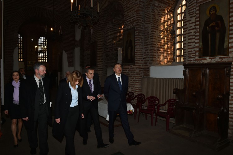 İlham Əliyev Müqəddəs Sofiya kilsəsində olub (FOTO)