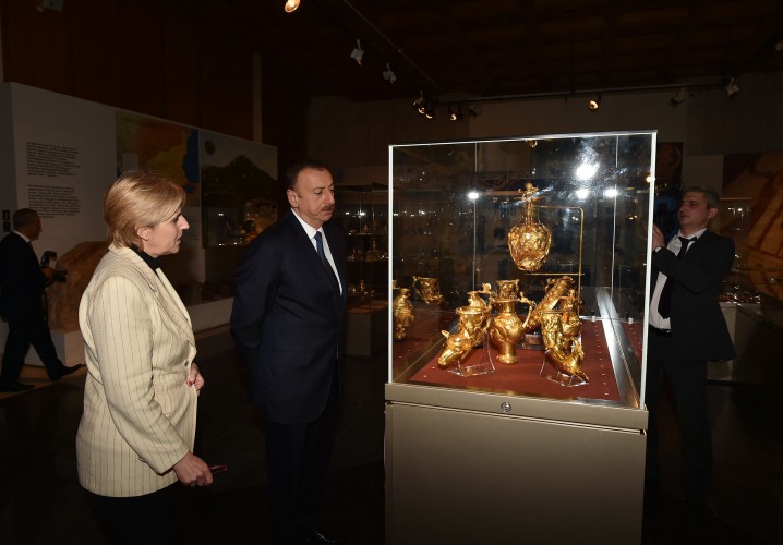 İlham Əliyev Müqəddəs Sofiya kilsəsində olub (FOTO)
