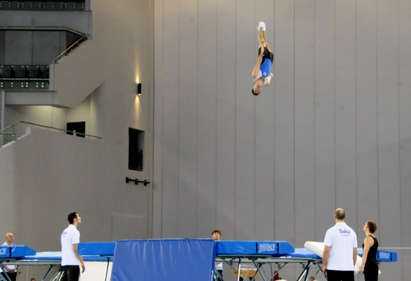 Azərbaycan gimnastları batutda tullanma yarışının təsnifatında ikinci yer tutublar