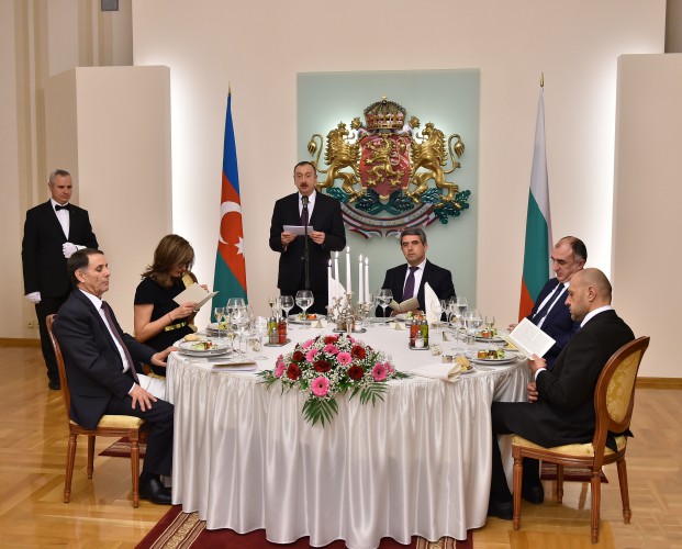 Prezident İlham Əliyevin şərəfinə rəsmi ziyafət verilib (FOTO)