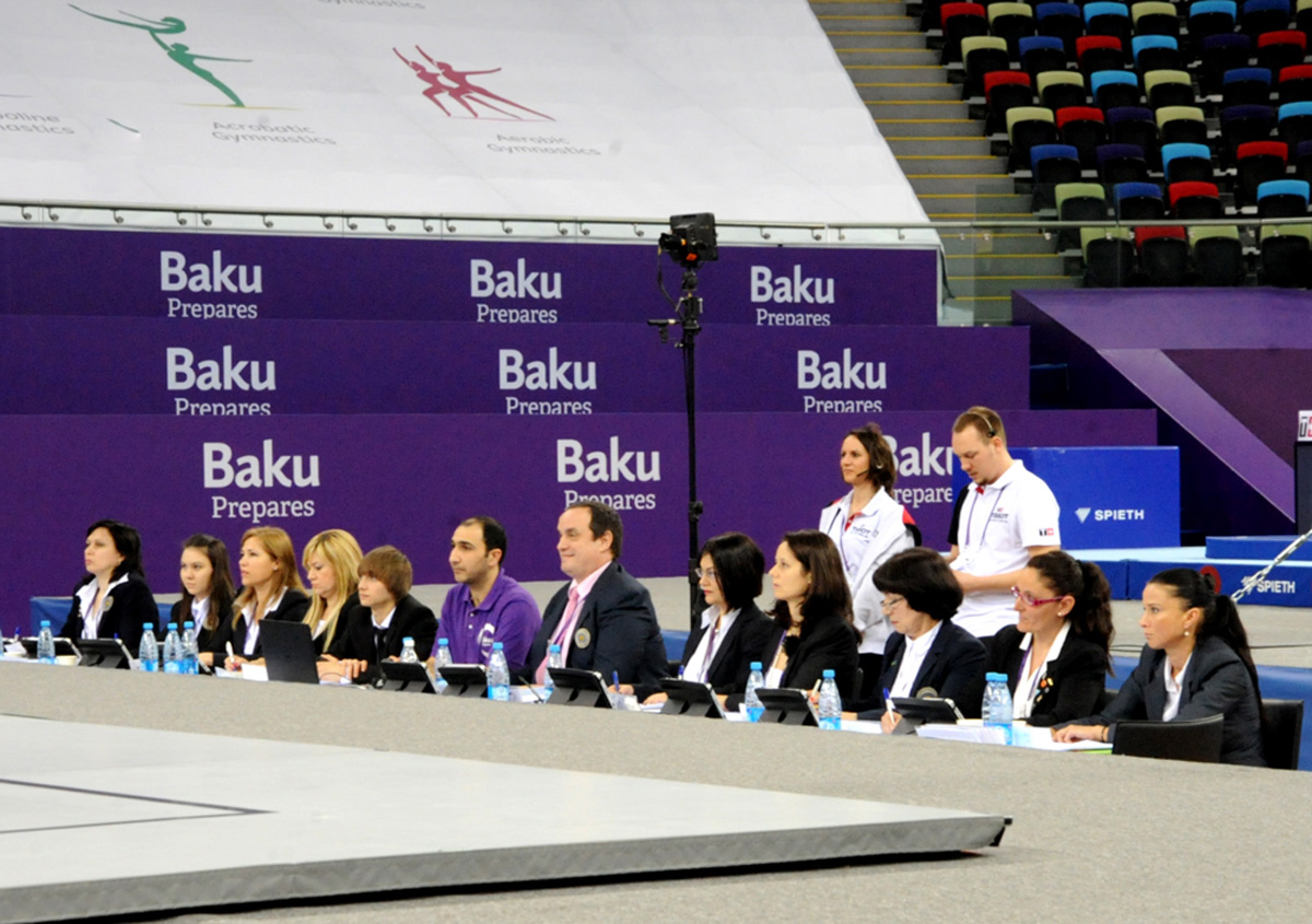 Gimnastikanın növləri üzrə birgə açıq Azərbaycan çempionatının ikinci günü keçirilir (FOTO)