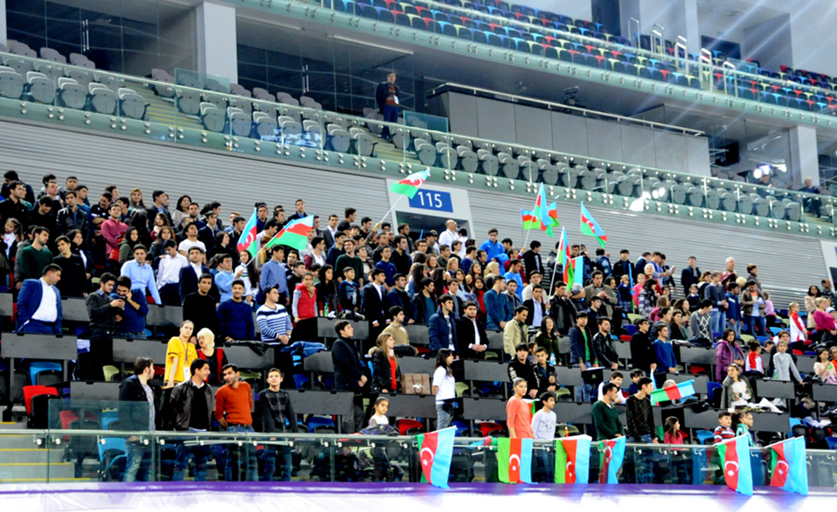 Azərbaycan gimnastı batutda tullanma üzrə fərdi yarışlarda birinci oldu (FOTO)