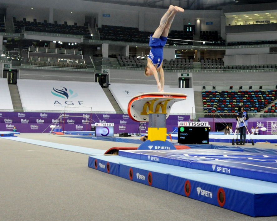 Azərbaycan gimnastı Bakıda keçirilən açıq çempionatda qızıl medallarının sayını 5-ə çatdırıb (ƏLAVƏ OLUNUB 2) (FOTO)
