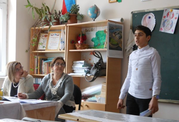 Bakıda iş yerini dəyişmək istəyən müəllimlərin nəzərinə