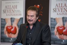 Türk dünyasının tanınmış şəxslərinin iştirakı  ilə Qənirə Paşayevanın Türkiyədə çıxan kitablarının təqdimatı olub (FOTO)