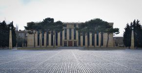 Yeniləşən "Gənclər şəhər"i (FOTO)