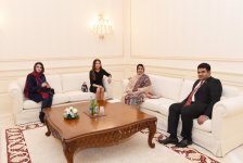 Azərbaycan və Pakistanın birinci xanımları görüşüblər (FOTO)