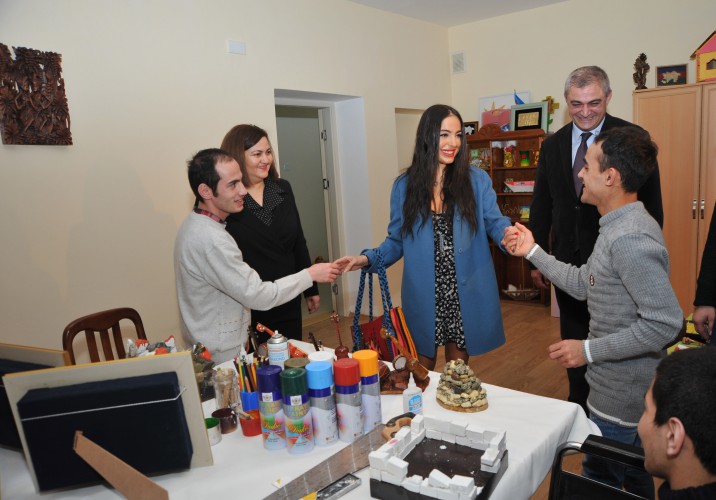 Heydər Əliyev Fondunun vitse-prezidenti Leyla Əliyeva bir sıra uşaq evlərinə baş çəkib (FOTO)