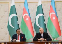 Prezident İlham Əliyev: “İslam dünyasında daha çox birliyə, qarşılıqlı dəstəyə ehtiyacımız var” (FOTO)