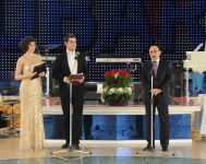 84 jurnalist qalib gəldi (FOTO)