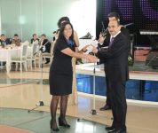 84 jurnalist qalib gəldi (FOTO)