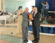 84 jurnalist qalib gəldi (FOTO)