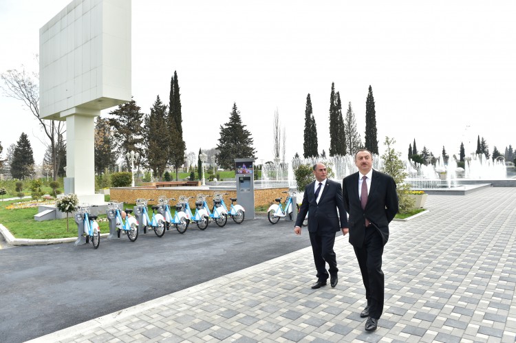 Bərdədə Heydər Əliyev adına park-bulvar istifadəyə verilib  (FOTO)