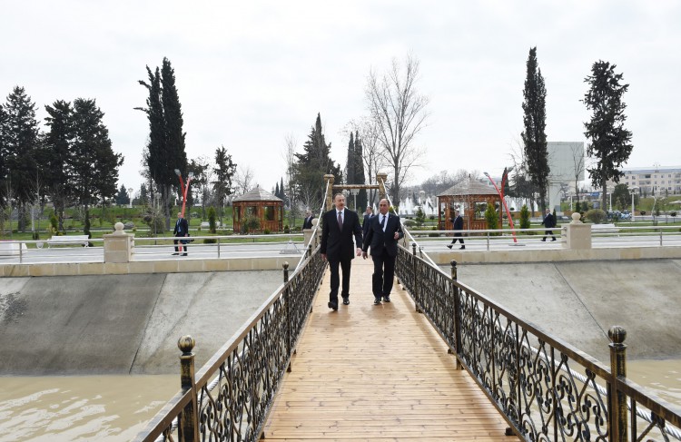 Bərdədə Heydər Əliyev adına park-bulvar istifadəyə verilib  (FOTO)