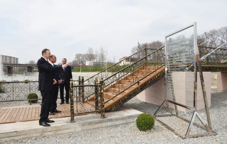 Bərdədə Heydər Əliyev adına park-bulvar istifadəyə verilib  (FOTO)