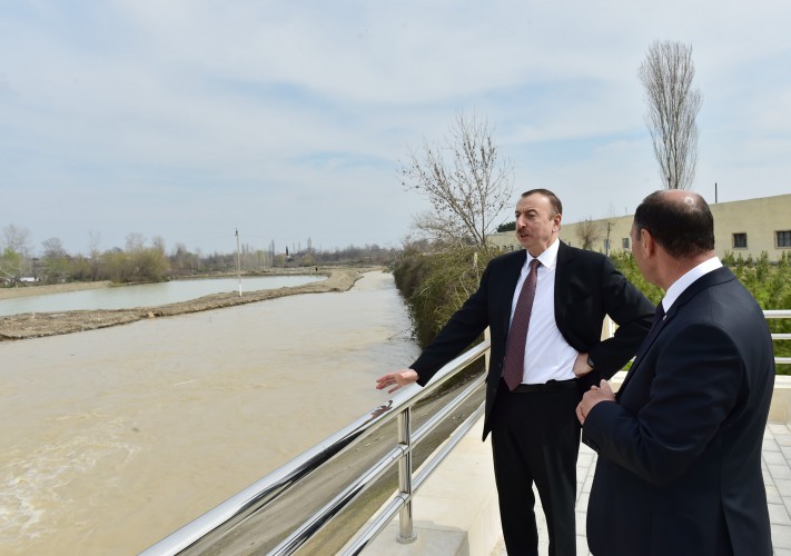 Bərdədə Heydər Əliyev adına park-bulvar istifadəyə verilib  (FOTO)