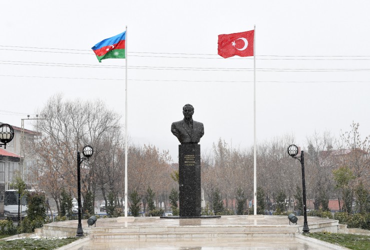 Prezident İlham Əliyev Türkiyəyə işgüzar səfərə gəlib (FOTO)