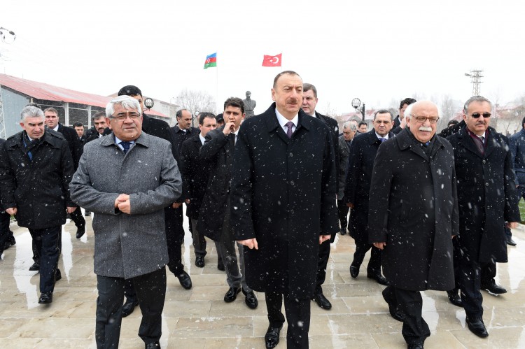 Prezident İlham Əliyev Türkiyəyə işgüzar səfərə gəlib (FOTO)