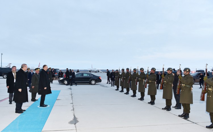 Prezident İlham Əliyevin Türkiyəyə səfəri başa çatdı (FOTO)