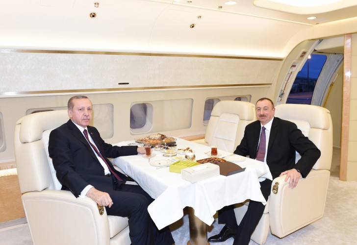 Prezident İlham Əliyevin Türkiyəyə səfəri başa çatdı (FOTO)