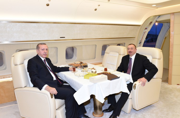 Prezident İlham Əliyevin Türkiyəyə səfəri başa çatdı (FOTO)