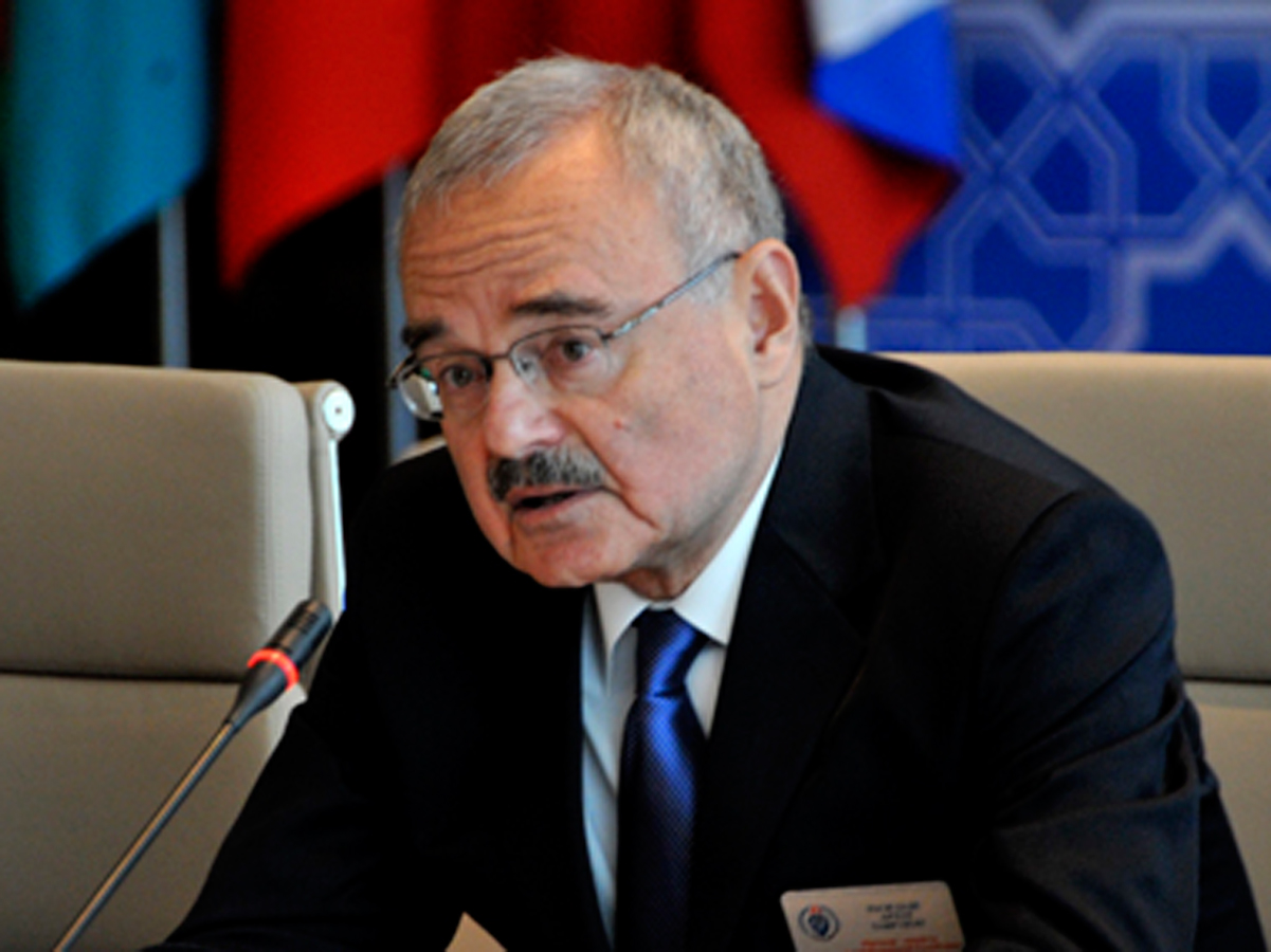 Artur Rasizadə növbəti müddətə Dövlət Neft Fondunun Müşahidə Şurasının sədri seçildi
