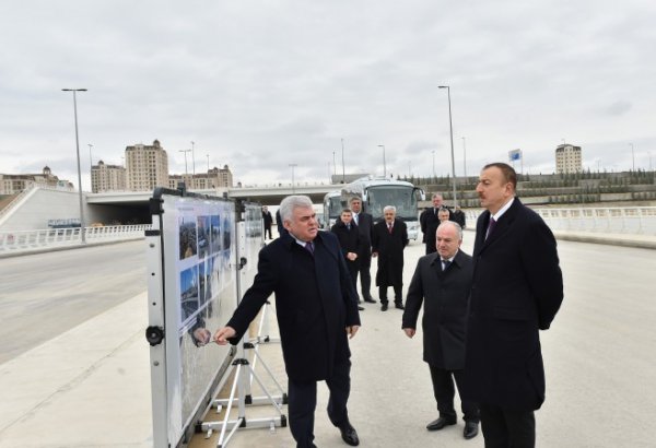 İlham Əliyev Bakı Olimpiya Stadionu ətrafında inşası davam etdirilən yol-nəqliyyat infrastrukturunun tikintisi ilə tanış olub (FOTO)