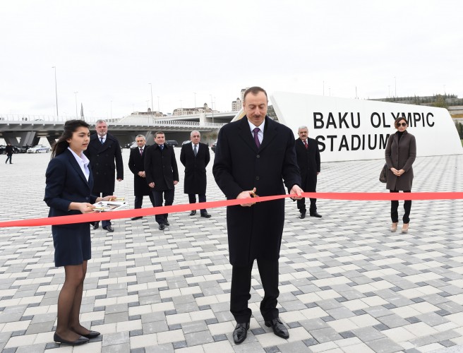 Prezident İlham Əliyev və xanımı Bakı Olimpiya Stadionunun açılışında iştirak ediblər (FOTO)