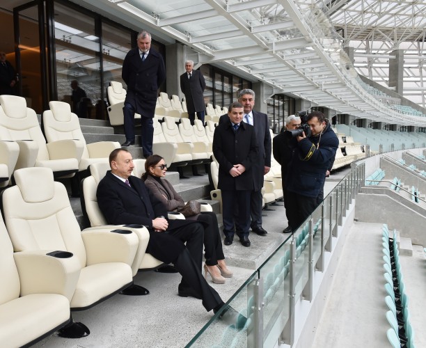Prezident İlham Əliyev və xanımı Bakı Olimpiya Stadionunun açılışında iştirak ediblər (FOTO)