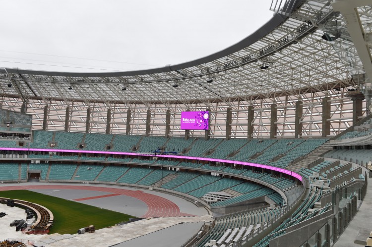Prezident İlham Əliyev və xanımı Bakı Olimpiya Stadionunun açılışında iştirak ediblər (FOTO)
