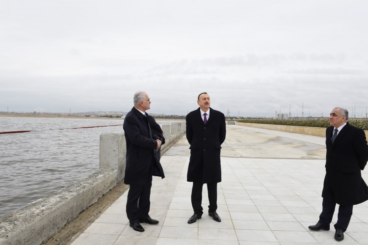Azərbaycan Prezidenti və xanımı Böyükşor gölünün və ətraf ərazilərin ekoloji vəziyyətinin kompleks bərpası işləri ilə tanış olublar (FOTO)