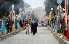 Prezident İlham Əliyev və xanımı Novruz bayramı münasibətilə ümumxalq şənliyində iştirak ediblər (ƏLAVƏ OLUNUB) (FOTO)