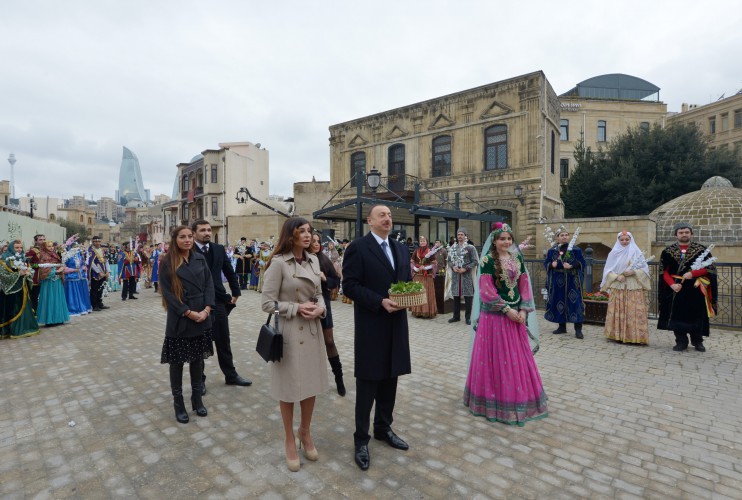 Prezident İlham Əliyev və xanımı Novruz bayramı münasibətilə ümumxalq şənliyində iştirak ediblər (ƏLAVƏ OLUNUB) (FOTO)