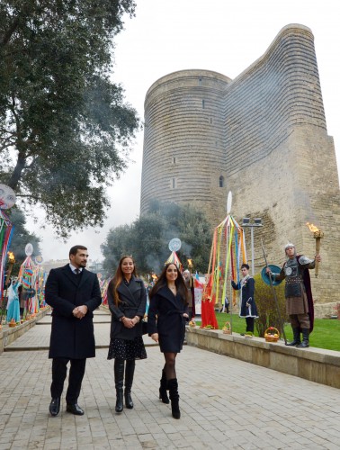 Prezident İlham Əliyev və xanımı Novruz bayramı münasibətilə ümumxalq şənliyində iştirak ediblər (ƏLAVƏ OLUNUB) (FOTO)