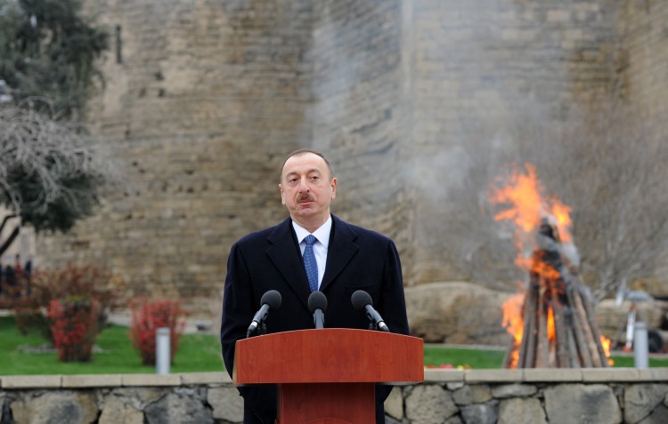 Prezident İlham Əliyev və xanımı Novruz bayramı münasibətilə ümumxalq şənliyində iştirak ediblər (ƏLAVƏ OLUNUB) (FOTO)