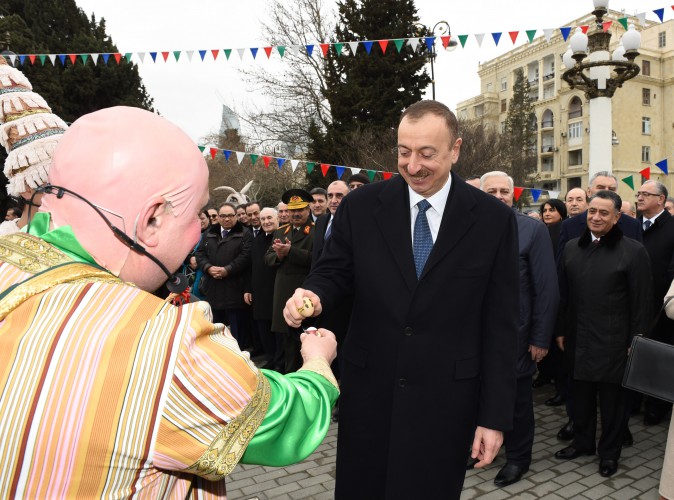 Prezident İlham Əliyev və xanımı Novruz bayramı münasibətilə ümumxalq şənliyində iştirak ediblər (ƏLAVƏ OLUNUB) (FOTO)