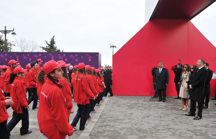 Prezident İlham Əliyev və xanımı Novruz bayramı münasibətilə ümumxalq şənliyində iştirak ediblər (ƏLAVƏ OLUNUB) (FOTO)