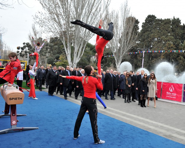 Prezident İlham Əliyev və xanımı Novruz bayramı münasibətilə ümumxalq şənliyində iştirak ediblər (ƏLAVƏ OLUNUB) (FOTO)