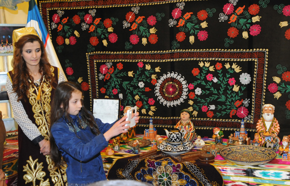 İçərişəhərdə Beynəlxalq Novruz Festivalı (FOTO)