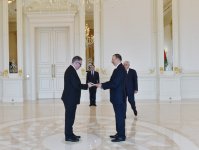 İlham Əliyev bəzi ölkələrin Azərbaycandakı yeni səfirlərinin etimadnaməsini qəbul edib (ƏLAVƏ OLUNUB - 2) (FOTO)